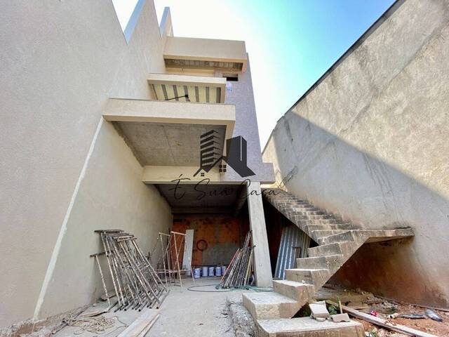 Casa para Venda em Contagem - 2