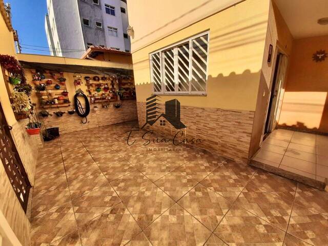 Casa para Venda em Belo Horizonte - 2