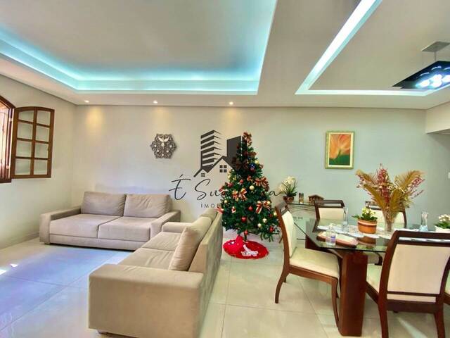 Casa para Venda em Belo Horizonte - 2