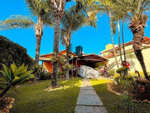 Casa para Venda em Contagem - 2