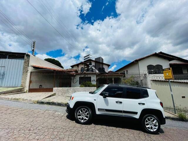 Casa para Venda em Contagem - 2