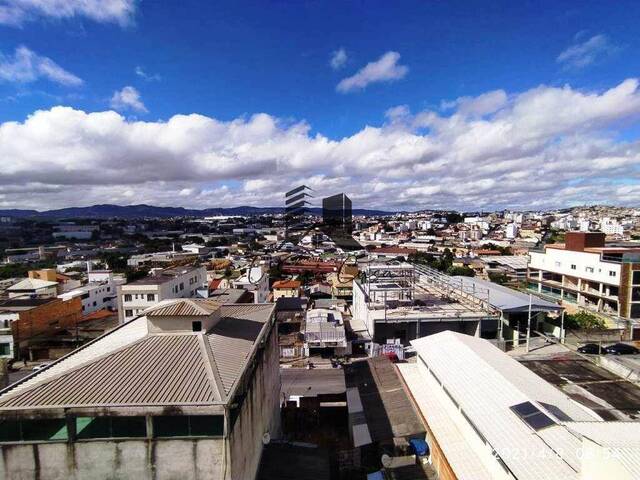 Cobertura para Venda em Contagem - 2