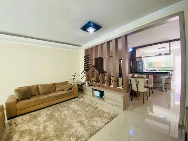 Casa para Venda em Contagem - 2