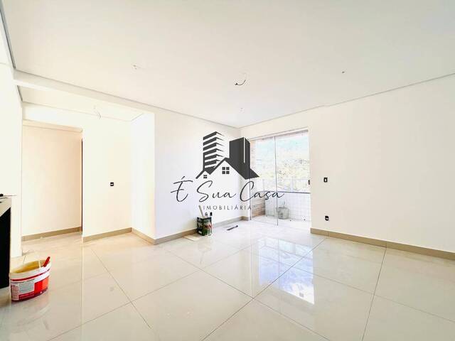 Área Privativa para Venda em Contagem - 2