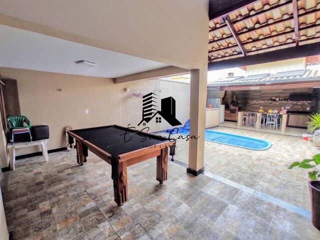 Casa para Venda em Contagem - 3