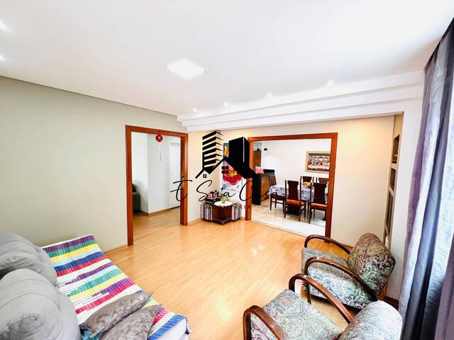 Casa para Venda em Contagem - 4