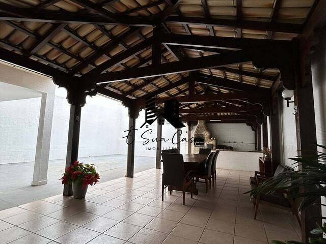 Casa para Venda em Contagem - 3