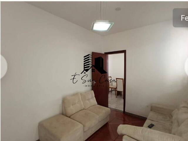 Casa para Venda em Contagem - 2