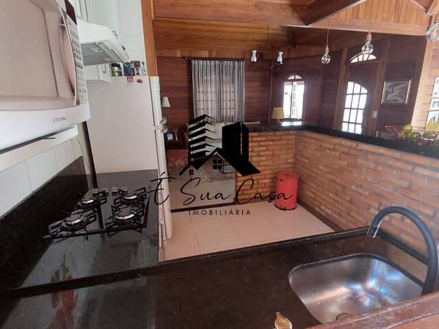 Casa para Venda em Contagem - 2