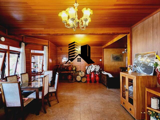 Casa para Venda em Contagem - 3