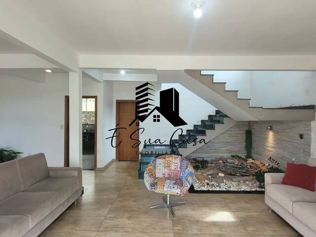 Casa para Venda em Contagem - 4