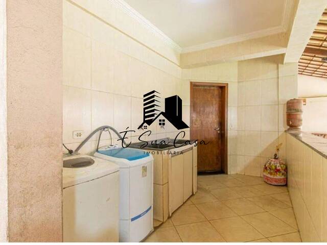 Casa para Venda em Contagem - 5