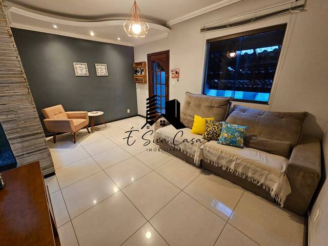 Casa para Venda em Contagem - 3