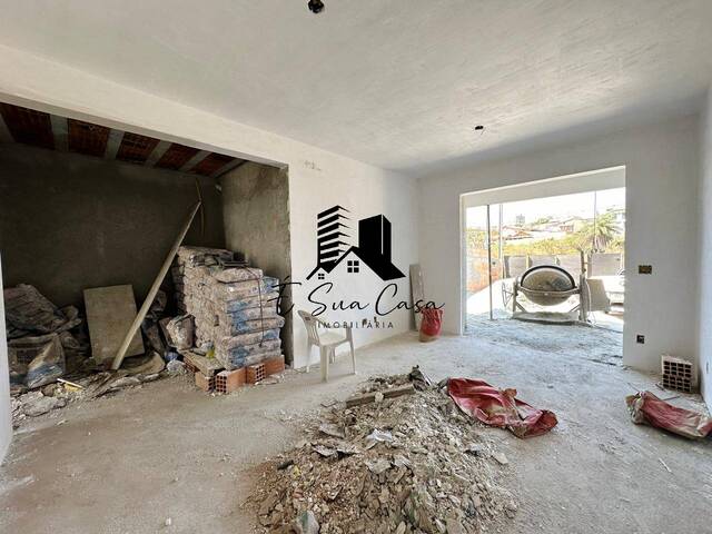 #1387 - Casa para Venda em Contagem - MG - 2