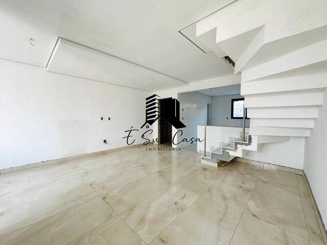 Casa para Venda em Contagem - 2