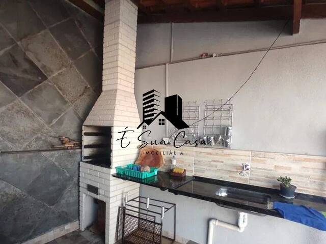 Casa para Venda em Contagem - 3