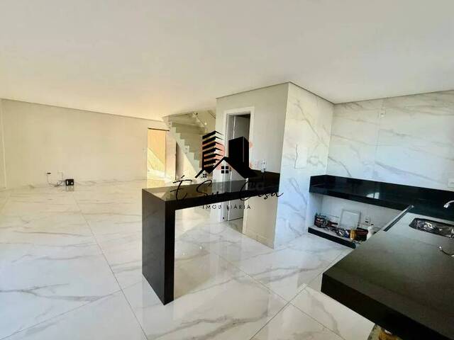 Casa para Venda em Contagem - 4