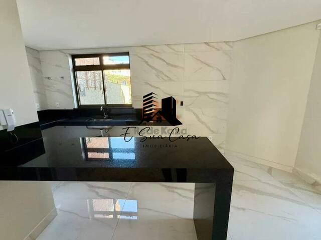 Casa para Venda em Contagem - 5