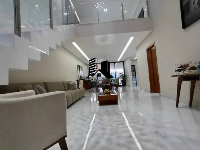 Casa para Venda em Contagem - 4