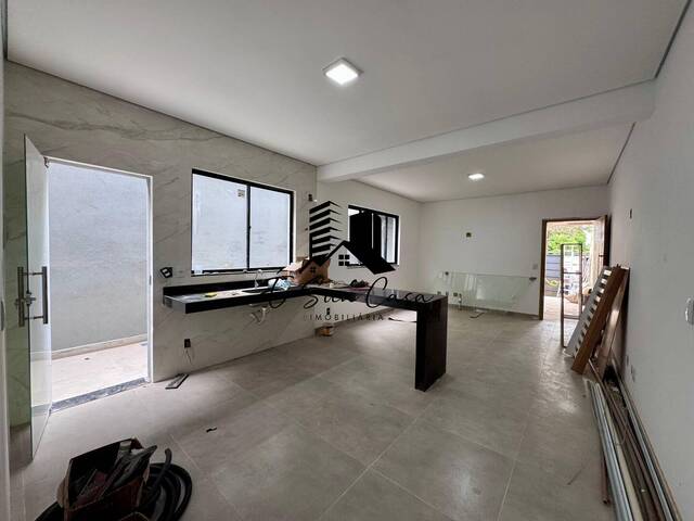 #1715 - Casa para Venda em Contagem - MG - 1
