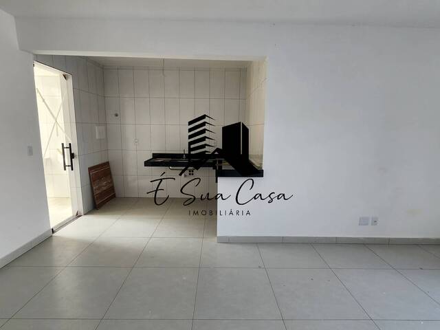 Casa para Venda em Contagem - 4