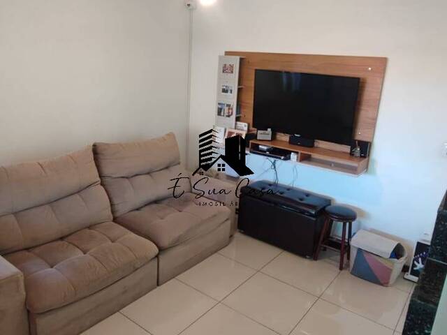 Casa para Venda em Contagem - 2