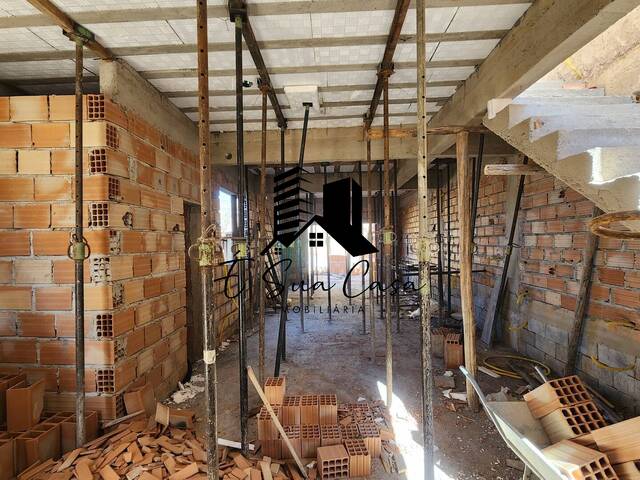 Casa para Venda em Contagem - 2