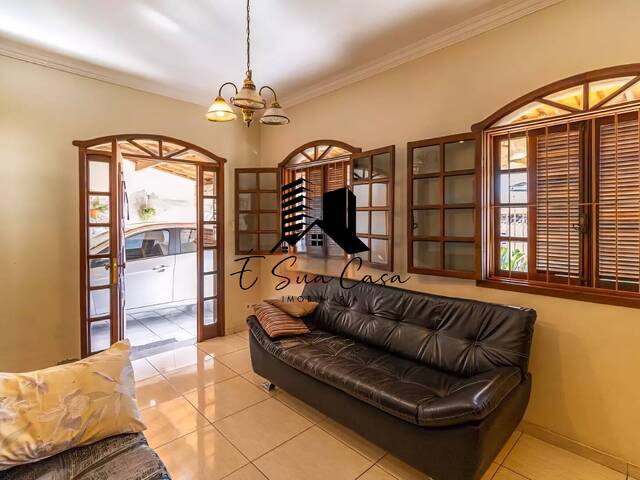 Casa para Venda em Contagem - 4