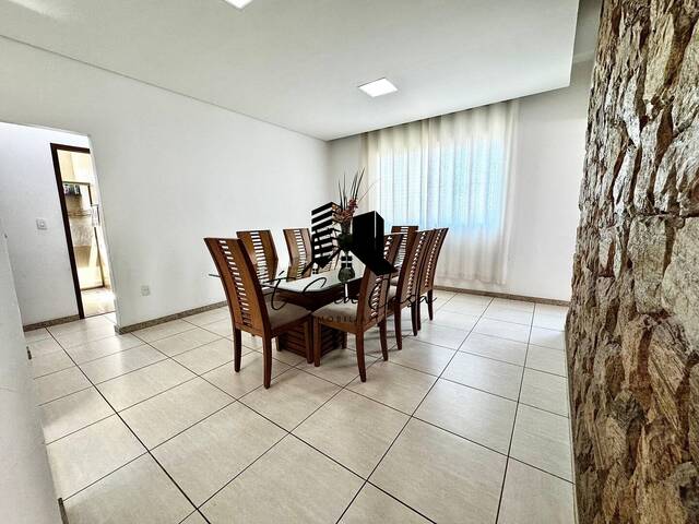 Casa para Venda em Contagem - 5