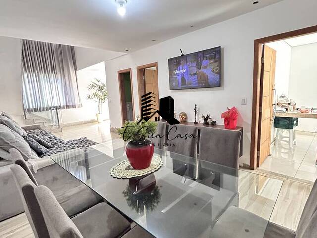 Casa para Venda em Contagem - 4