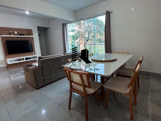 Casa para Venda em Contagem - 4