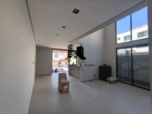 #1879 - Casa para Venda em Contagem - MG - 2