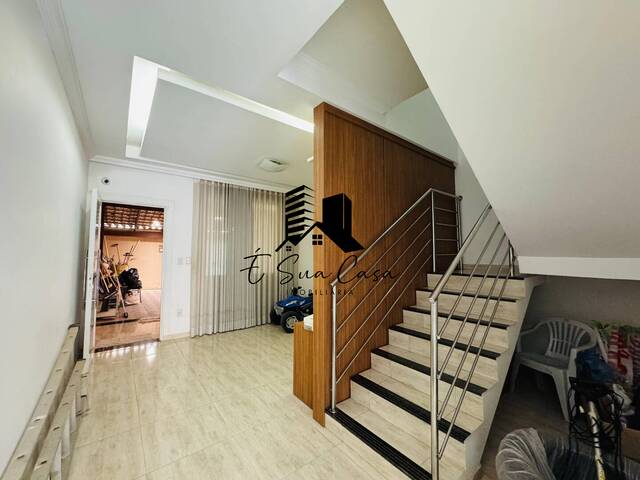 #1950 - Casa para Venda em Betim - MG - 2