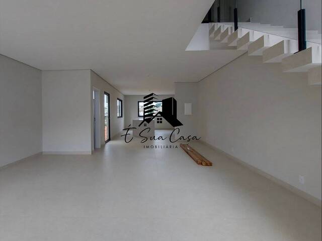 Casa para Venda em Contagem - 3