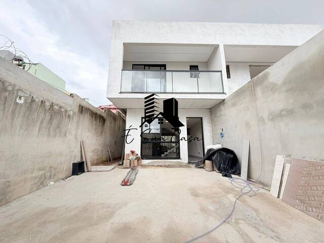 Casa para Venda em Contagem - 2