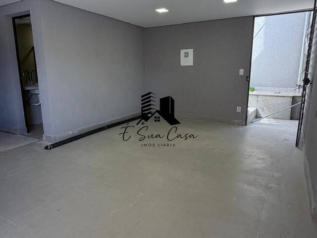 Casa para Venda em Contagem - 3