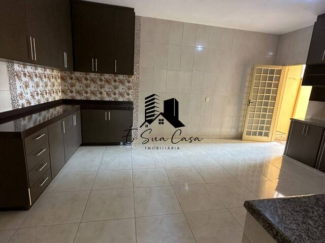 #2104 - Casa para Venda em Contagem - MG - 3