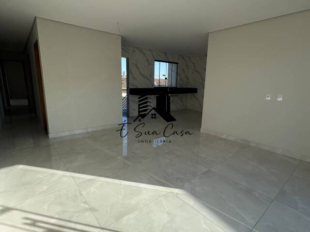 Casa para Venda em Contagem - 4