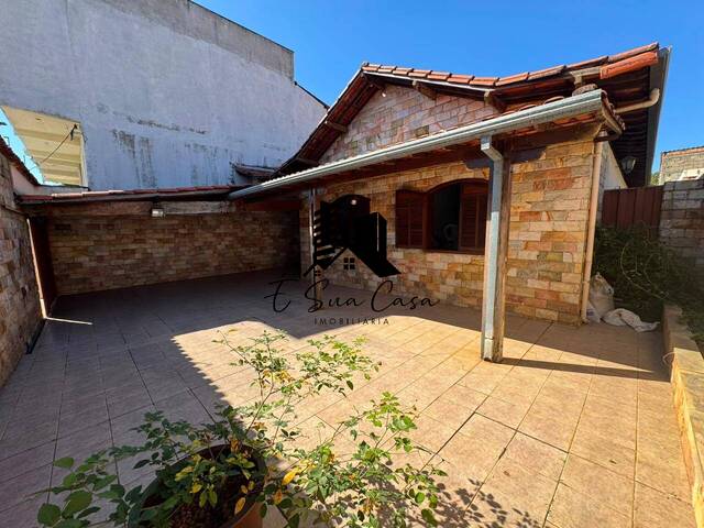 Casa para Venda em Contagem - 3