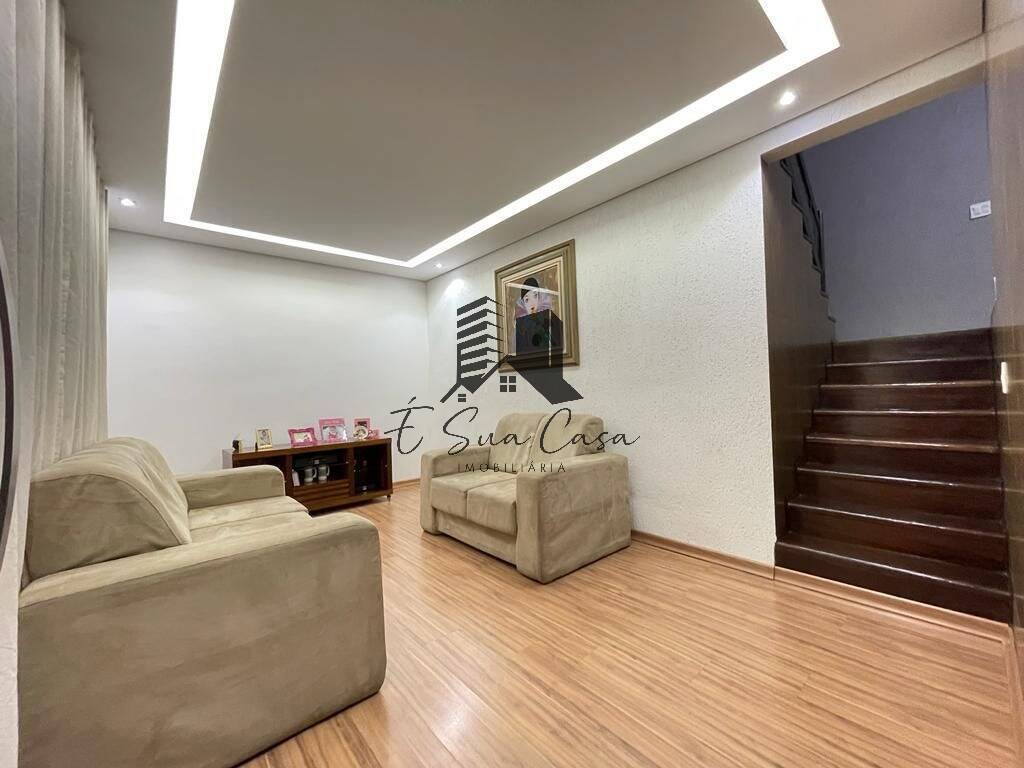 Casa, 3 quartos, 250 m² - Foto 1