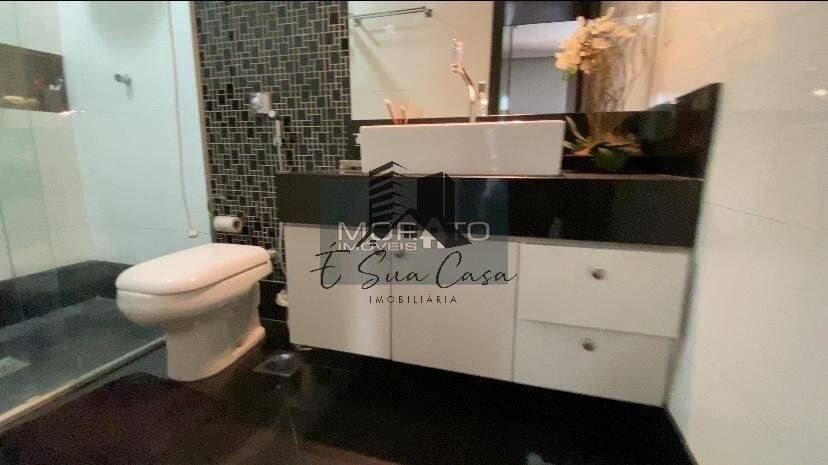 Casa, 4 quartos, 240 m² - Foto 19