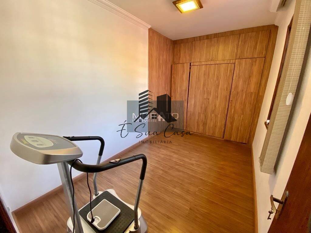 Casa, 4 quartos, 240 m² - Foto 22