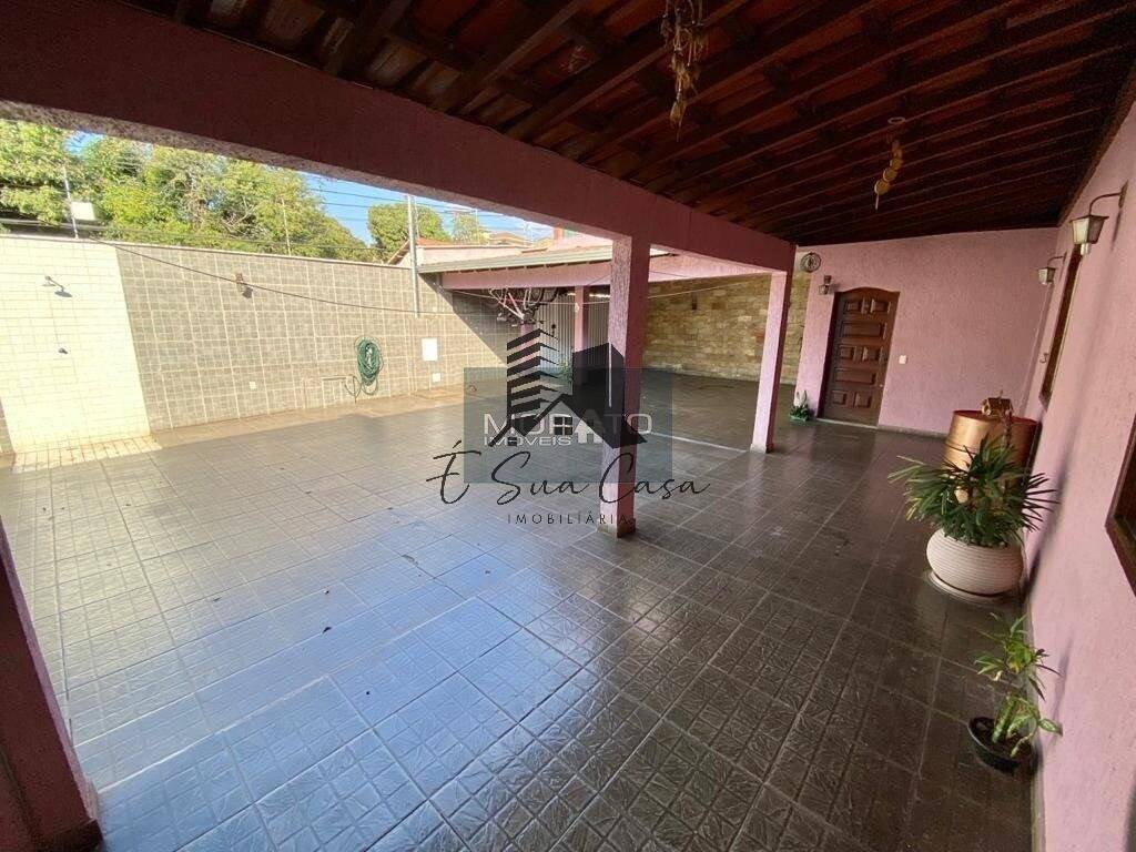 Casa, 4 quartos, 240 m² - Foto 25
