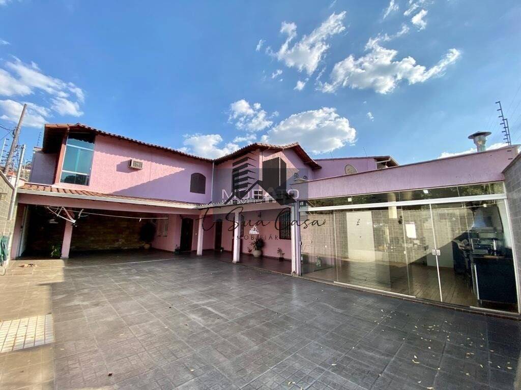 Casa, 4 quartos, 240 m² - Foto 26