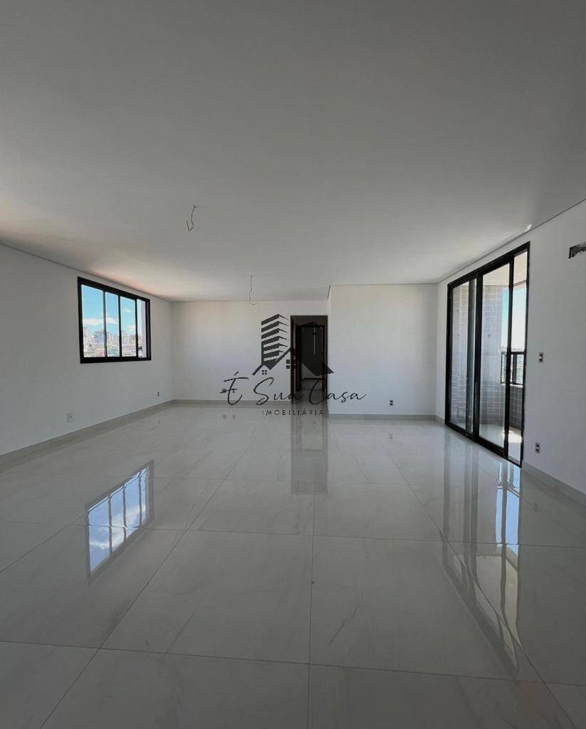 Apartamento, 3 quartos, 270 m² - Foto 1