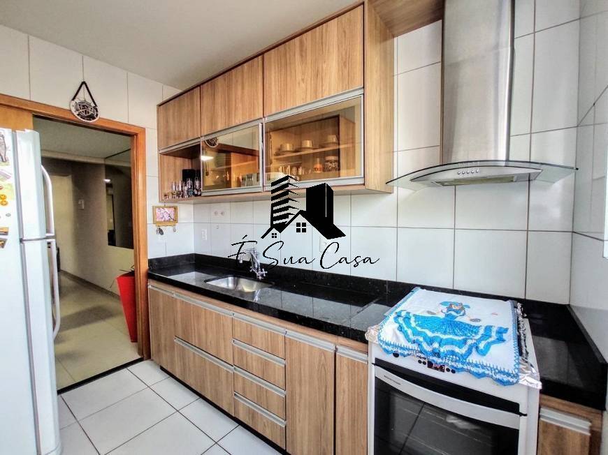 Casa à venda com 3 quartos, 180m² - Foto 11