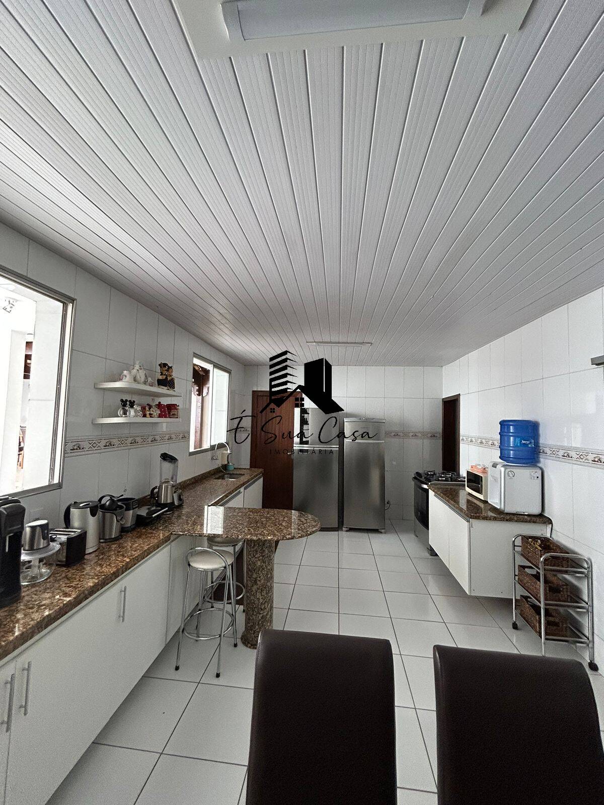 Casa, 3 quartos, 360 m² - Foto 1