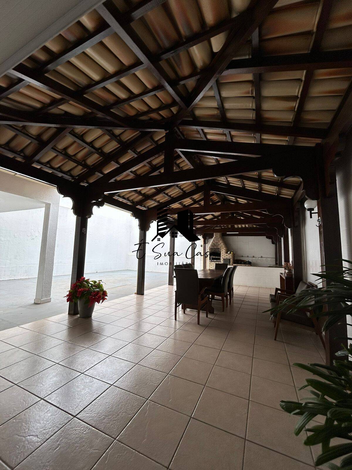 Casa, 3 quartos, 360 m² - Foto 3