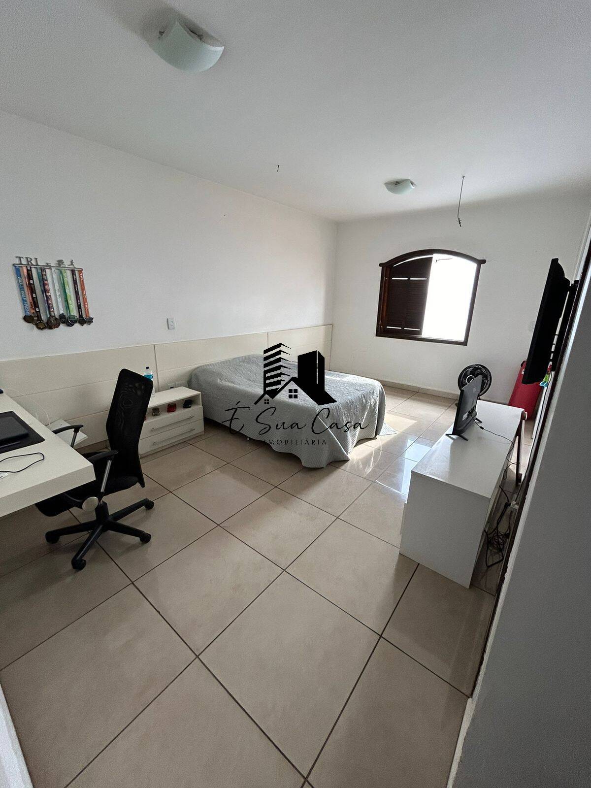 Casa, 3 quartos, 360 m² - Foto 18