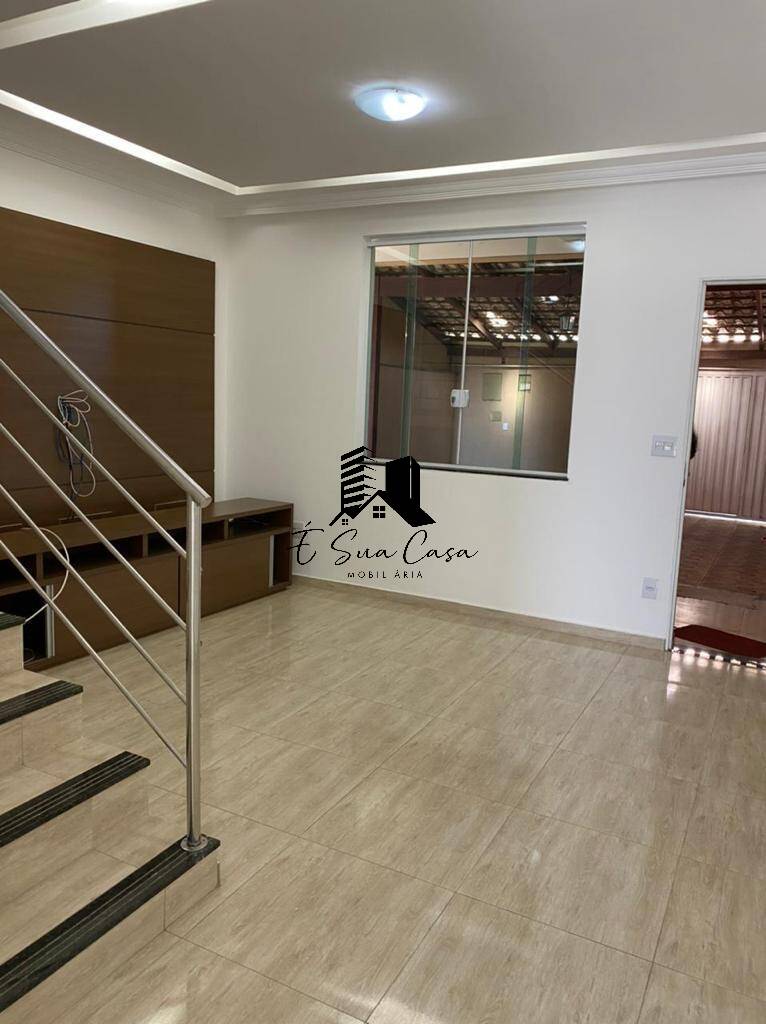 Casa, 3 quartos, 230 m² - Foto 2